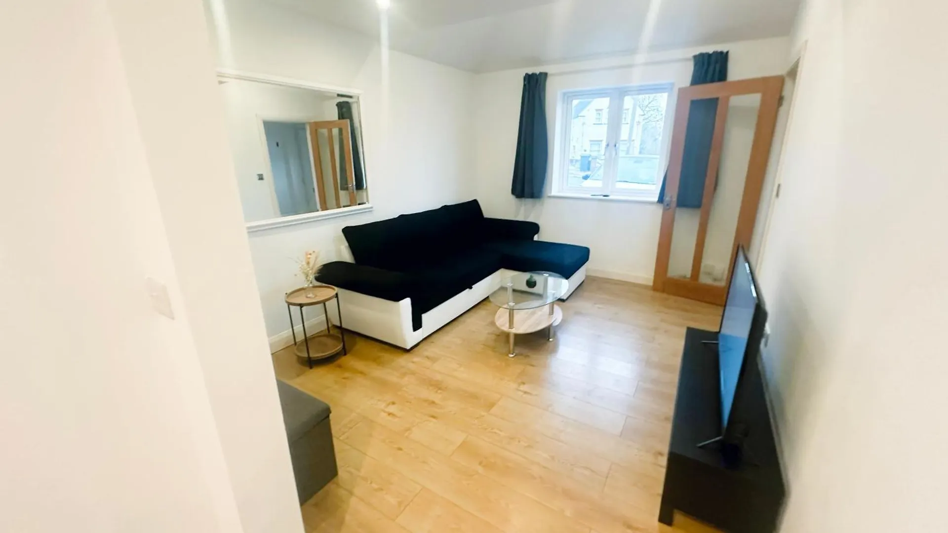 Apartament Exquisite Home Away From Home Greenford