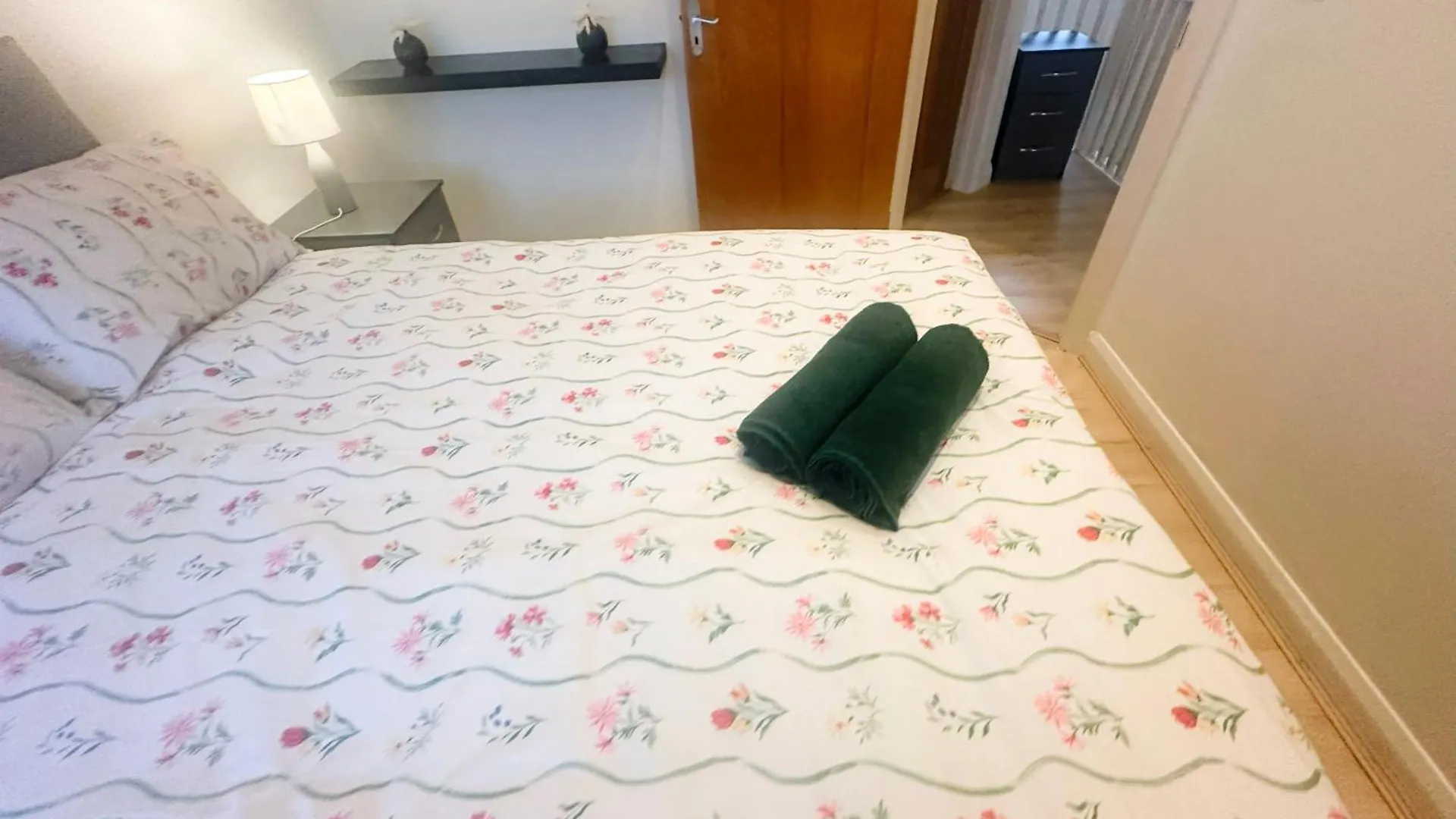 Apartament Exquisite Home Away From Home Greenford