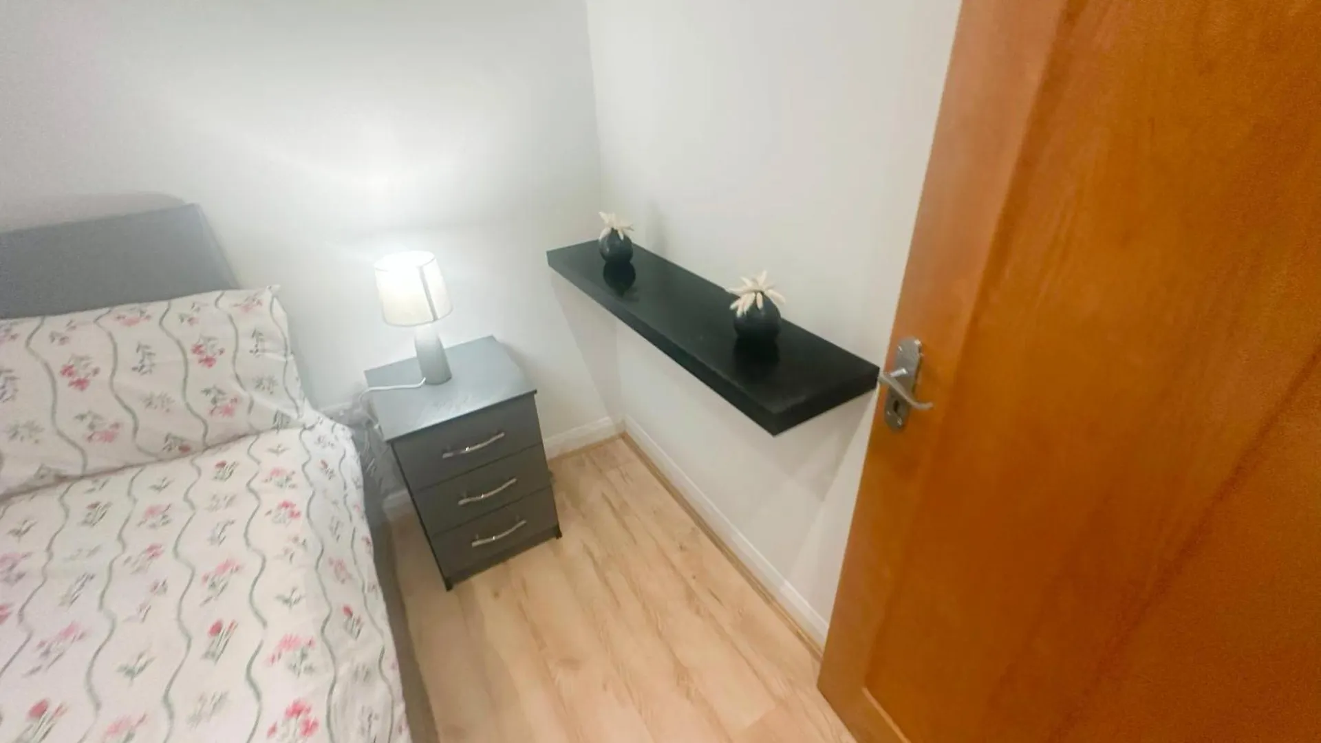 Exquisite Home Away From Home Greenford