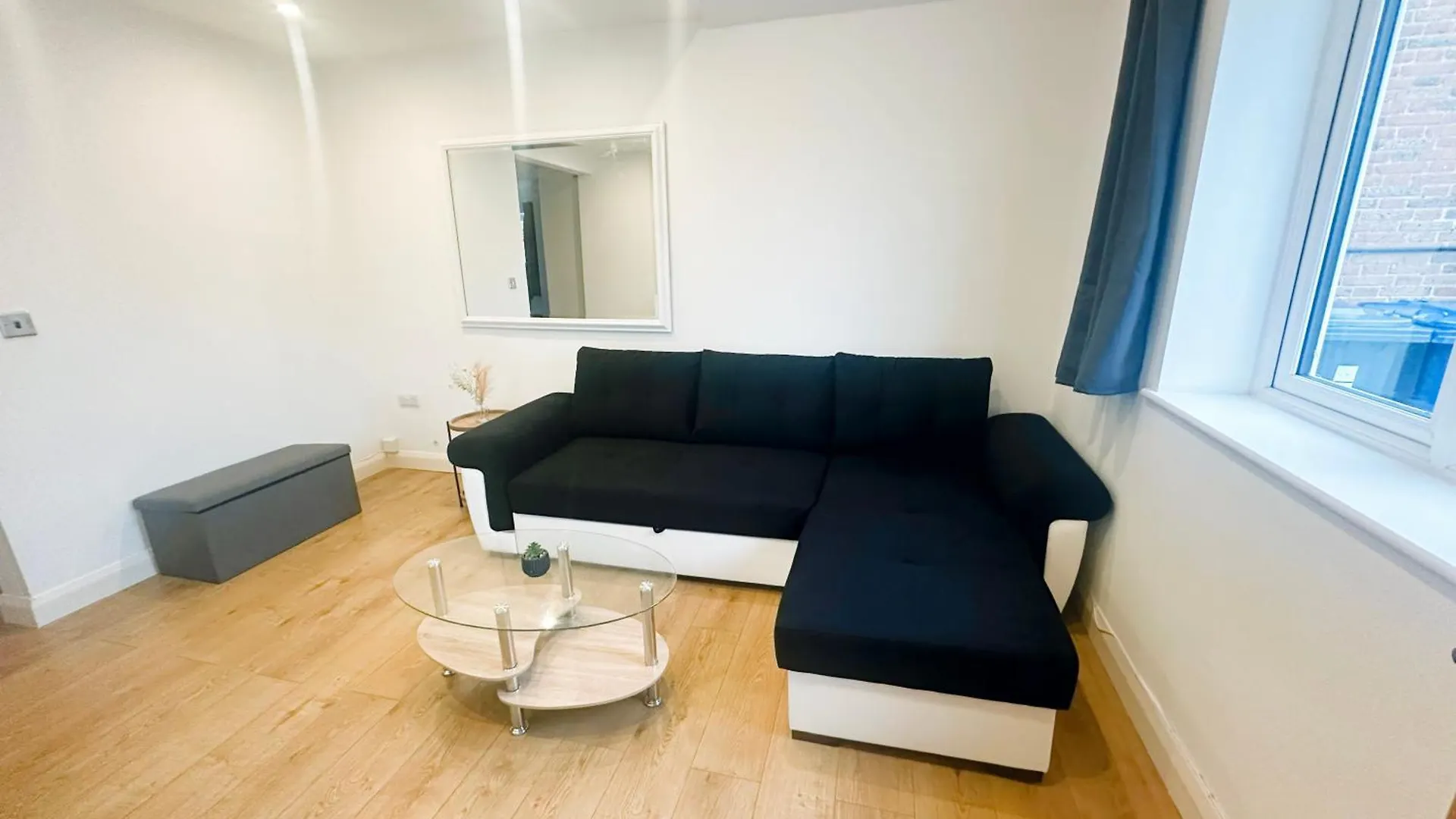 Apartament Exquisite Home Away From Home Greenford  Wielka Brytania